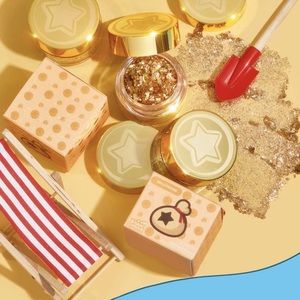 𝐒𝐎𝐋𝐃 ColourPop X Animal Crossing Bellionaire Glitter Gel